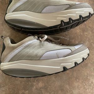 Women size 10 MBT!